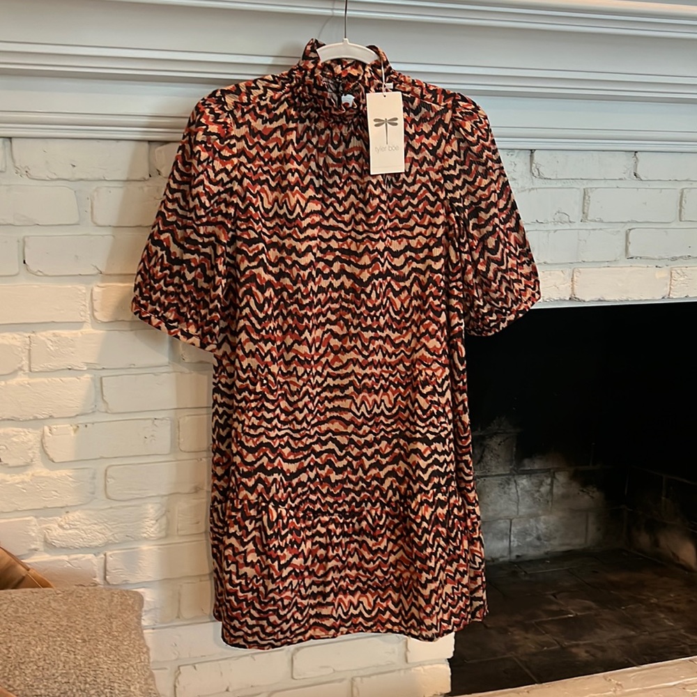 Patterned high neck dress